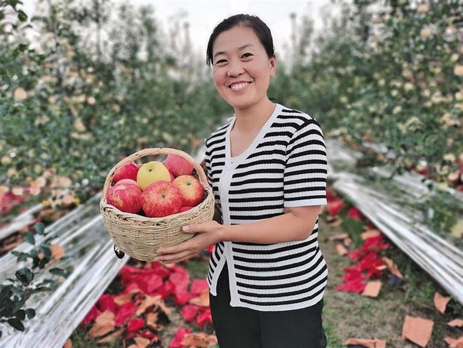 南郑土蜜哥农业专业合作社带领更